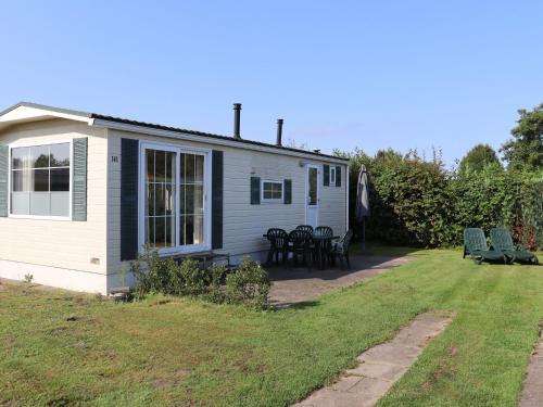 Chalet Recreatiepark Duinhoeve 1