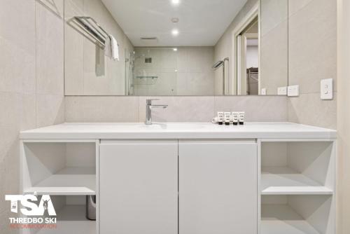 Ένα μπάνιο στο Tomarlin Views 2