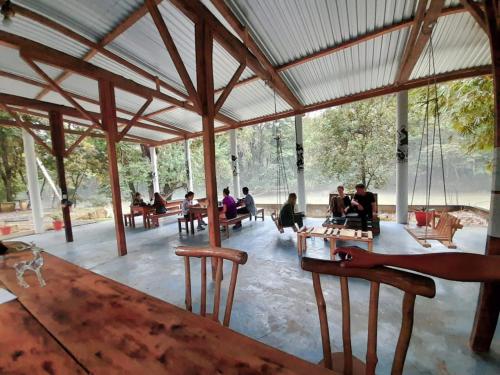 Restoran atau tempat lain untuk makan di Pachamaya River Hostel