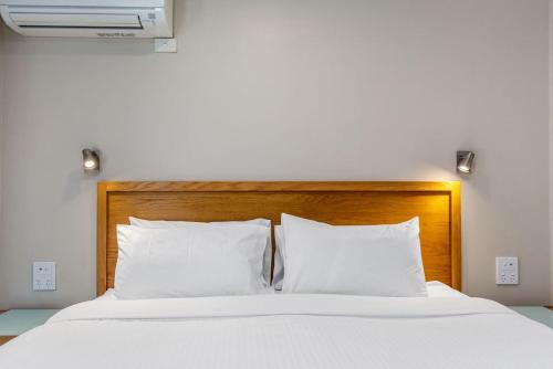 Ένα ή περισσότερα κρεβάτια σε δωμάτιο στο Apollo Bay Motel & Apartments
