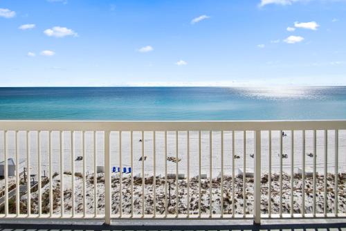 Pelican Beach Resort by Colasan photo 92