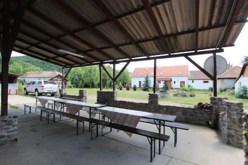 Restaurace v ubytování Toldi Vendégház