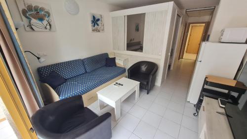 Apartamento con piscina Inter 2