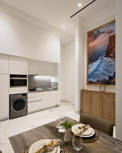 Cuisine ou kitchenette dans l'établissement The Grand Mansion Menteng by The Crest Collection