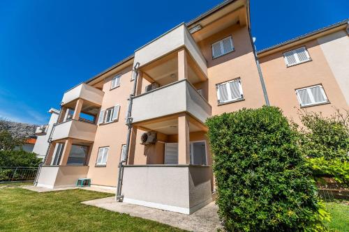 200 Meter zum Strand mit Klima, WiFi