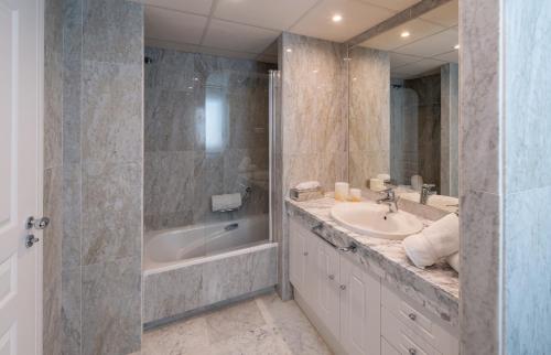 Wonderful Penthouse 3 bedrooms in Puerto Banús -Marbella