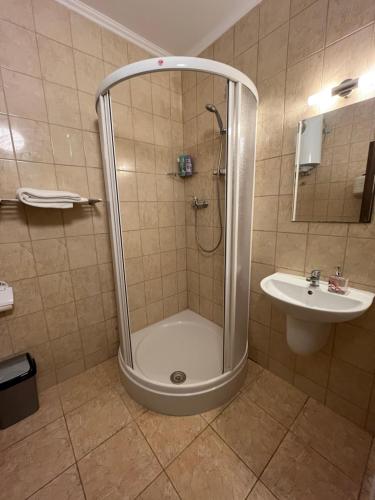 Koupelna v ubytování M&M apartment, free parking