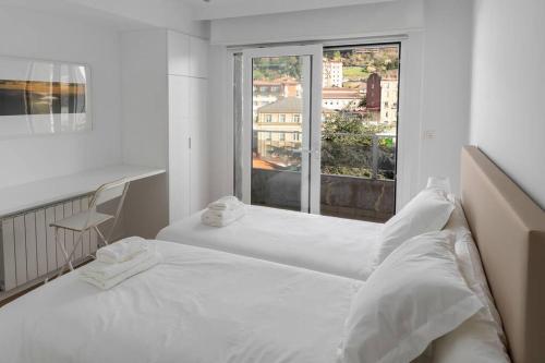 Bright apartment with A/C, parking optional
