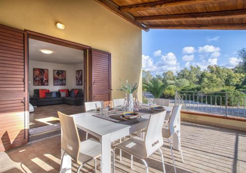 Balkón nebo terasa v ubytování SARDINIA RE - Villa Gialla