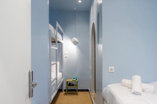 Cabins Sleeping Mets