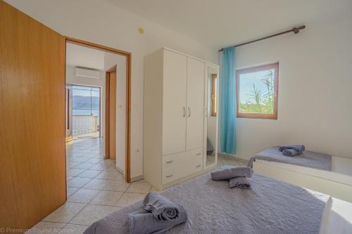 Gallery image of Bepic Quiet location on a beautiful bay in Metajna