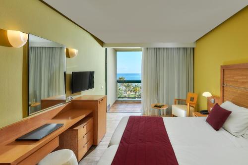 Μια τηλεόραση ή/και κέντρο ψυχαγωγίας στο Sirens Beach& Village