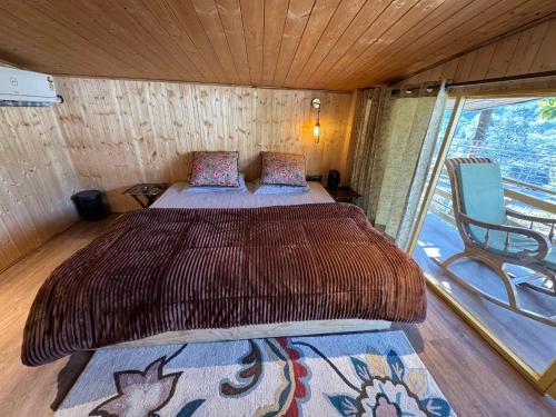 Ein Bett oder Betten in einem Zimmer der Unterkunft Saraiville- A Boutique Riverside Resort