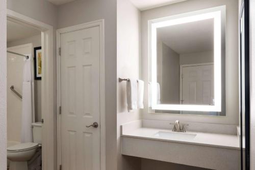 Un baño de Wingate by Wyndham Cedar City