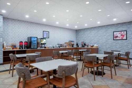 Restaurace v ubytování Wyndham Garden Columbia-Ft Jackson
