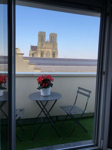 Studio cosy vue cathédrale