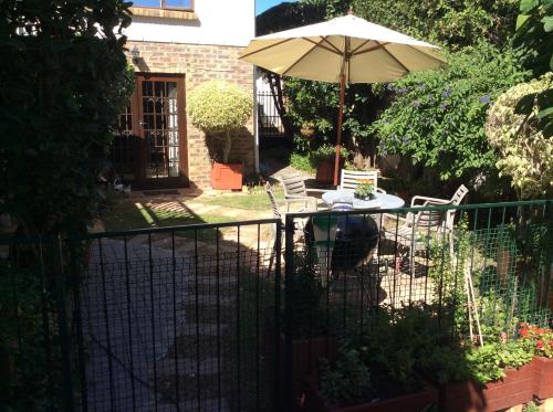 Φωτογραφία από το άλμπουμ του Opal Cottage στο Κέιπ Τάουν