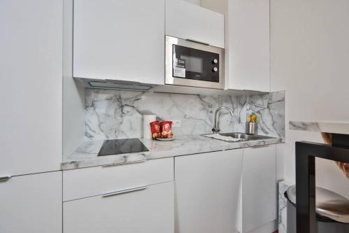 0#Appart 4Pers#1 Bedroom#Paris 15#Commerce#AC