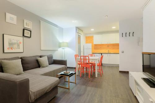 Housalia Corsega - Apartment 3 bedrooms next to Sagrada Familia