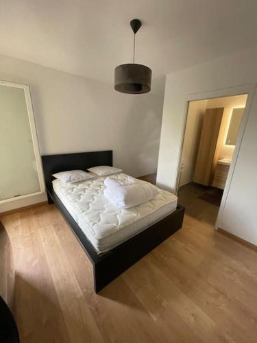 Photo de la galerie de l'établissement Appartement calme et jardin proche Stade de France, à Montmagny