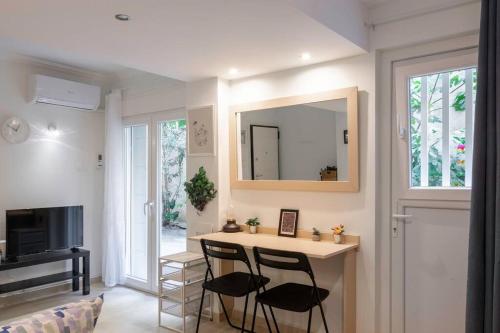 Renovated and cozy apartment close to metro