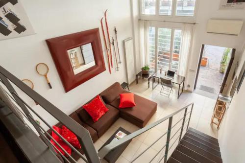 Posedenie v ubytovaní Isola Skylight Loft- Via della Boscaiola