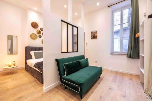 VIEUX PORT, FÉRREOL 6ème, appartement 8 personnes photo 7