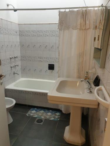 Gallery image of FourDoor in Guaymallen