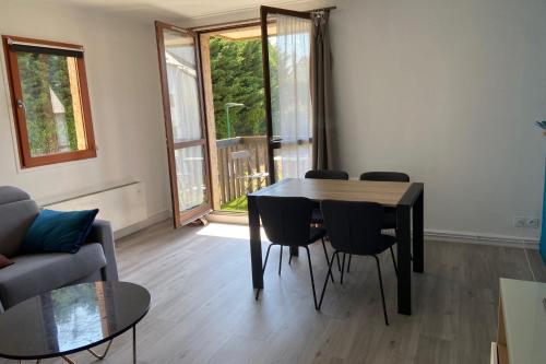 Χώρος καθιστικού στο Spacious T3 with balcony - close to town center