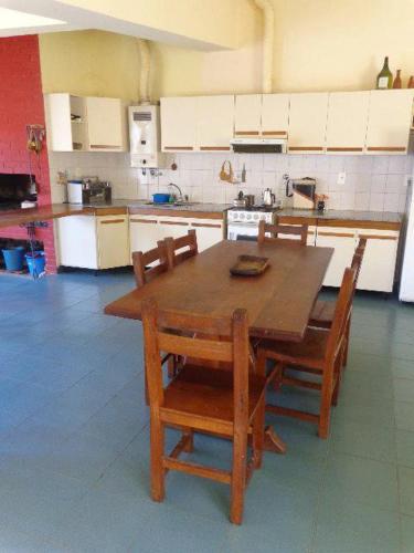 Kuchyň nebo kuchyňský kout v ubytování Casa en Potrero de los Funes
