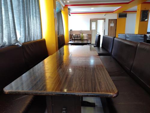 Gallery image of Hotel Vraj in Rājpīpla
