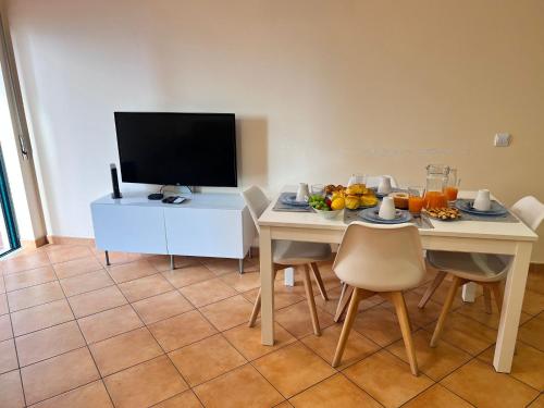 Armação de Pêra Ocean Terrace by Homing