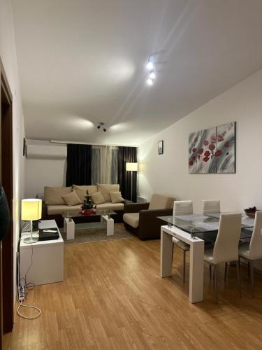 Χώρος καθιστικού στο Aspen Luxury Apartamnet