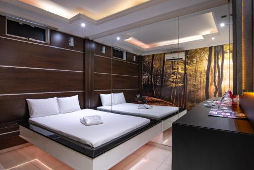 Galeriebild der Unterkunft Motel Fantasy 2 (Adult Only) in Contagem