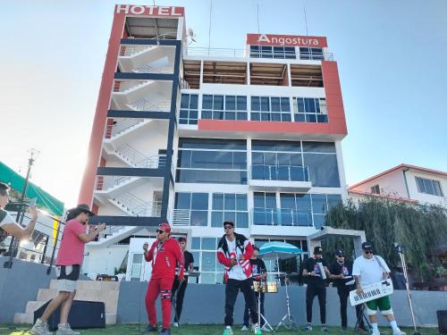 Гости Hotel Angostura