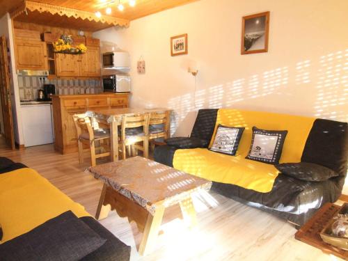 Appartement 2P pour 6 à L'Alpe d'Huez - Skis aux pieds, balcon sud, animaux OK, parking privatif - FR-1-405-343