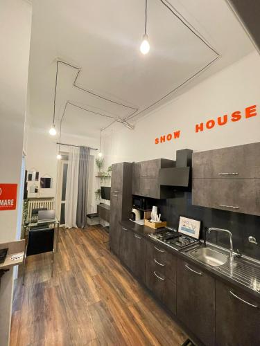 Show House photo 5