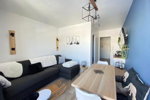 Bright studio with magnificent mountain view