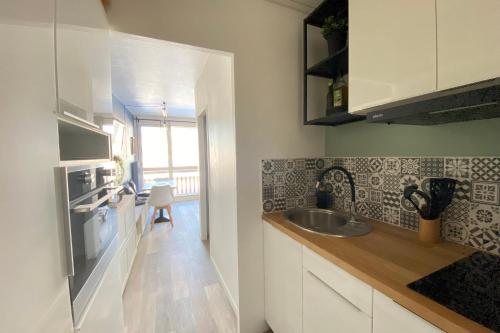 Photo de la galerie de l'établissement Bright studio with magnificent mountain view, à Saint-Étienne-en-Dévoluy