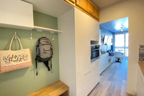 Photo de la galerie de l'établissement Bright studio with magnificent mountain view, à Saint-Étienne-en-Dévoluy