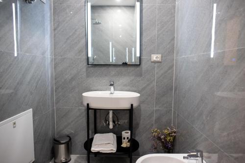 Ένα μπάνιο στο Terra'Vista Apartments