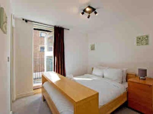 Postelja oz. postelje v sobi nastanitve Fitzrovia 2 Bed modern +Lift central London