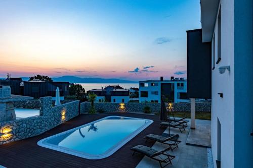 Apartments with swimming pool Vantacici, Krk - 21738