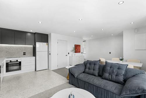 Kuchyň nebo kuchyňský kout v ubytování CBD Contemporary Comfort Townhouse 2 Bed 2Bath