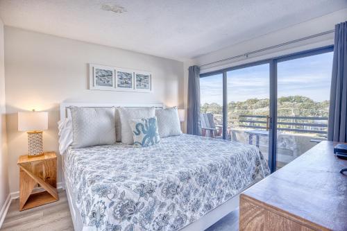 Oceanfront 3br/2ba Dog Friendly photo 10