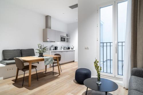 Limehome Sevilla Calle Granada