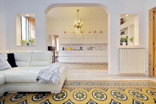 TreasureRome Opera & Trevi Grand Suite 3BR