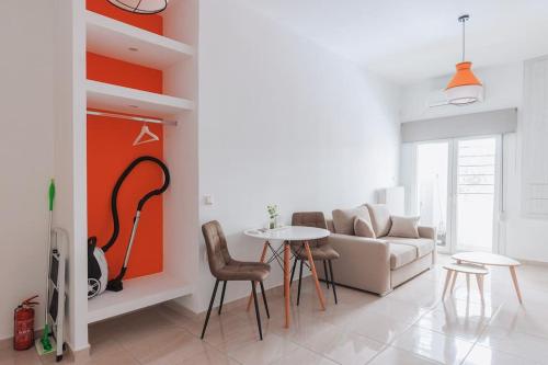 Χώρος καθιστικού στο Jazzy condo near Proskopon square