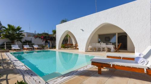 VILLA DEL LENTISCO 8&2, Emma Villas