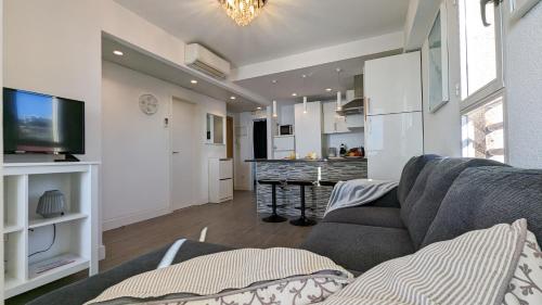 TROPIC MAR sea view apartments